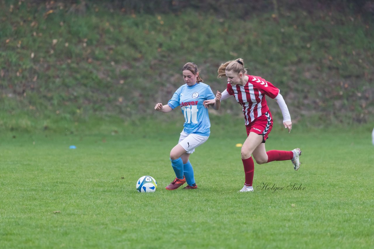 Bild 107 - wBJ TuS Tensfeld - SV Fortuna St. Juergen